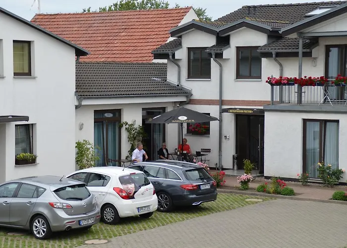 Hotel-Pension Pastow Garni